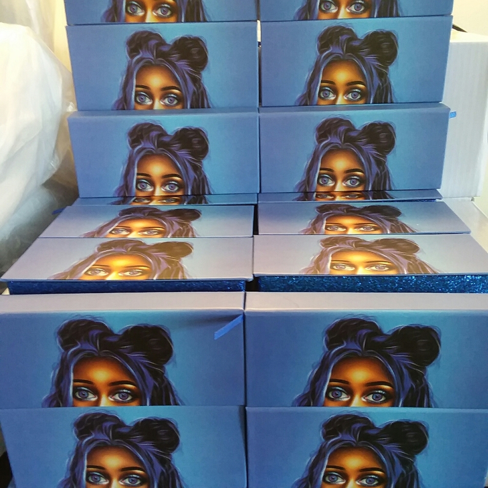 12 for $10 👑 - Picture 3 of 4